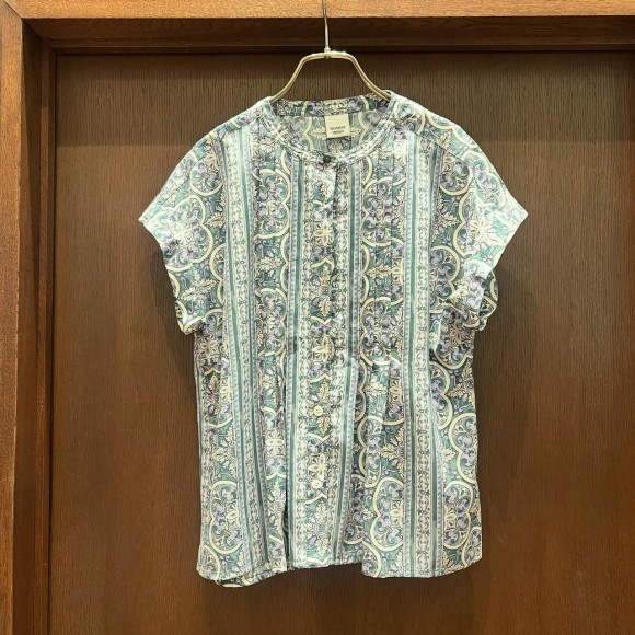 タイルPT　タックブラウス