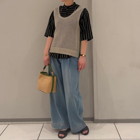 透かし編みベスト