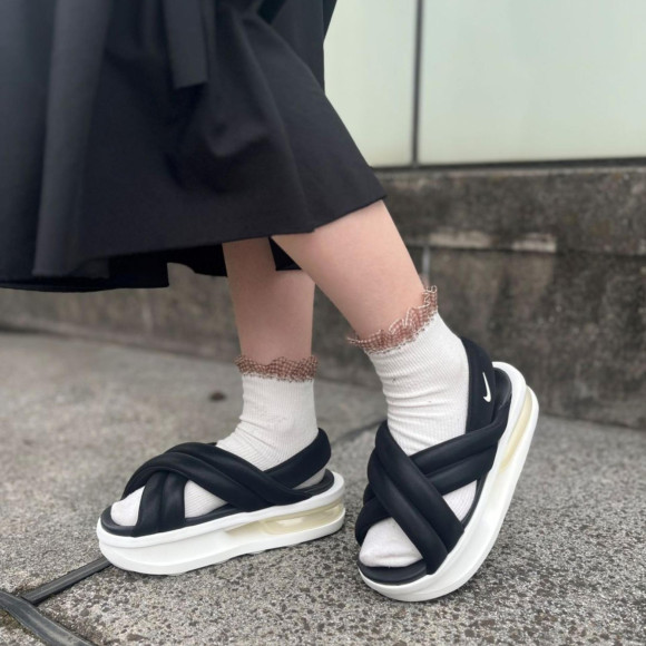 今期注目度NO1のサンダル 