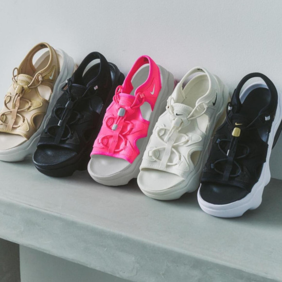 ココサンダルは、一足持っとこう。