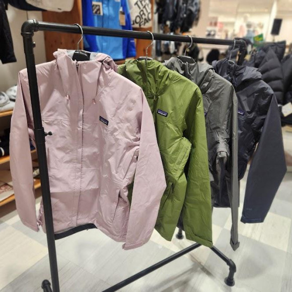 人気のパタゴニア・トレントシェルが入荷しました☆