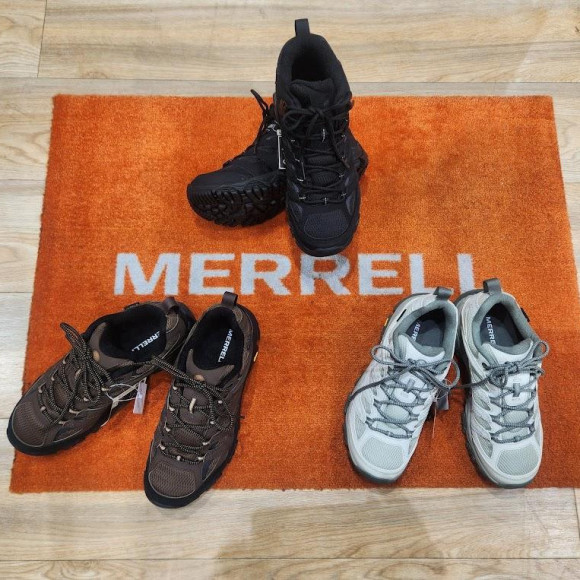 メレルの新色シューズ入荷しました！