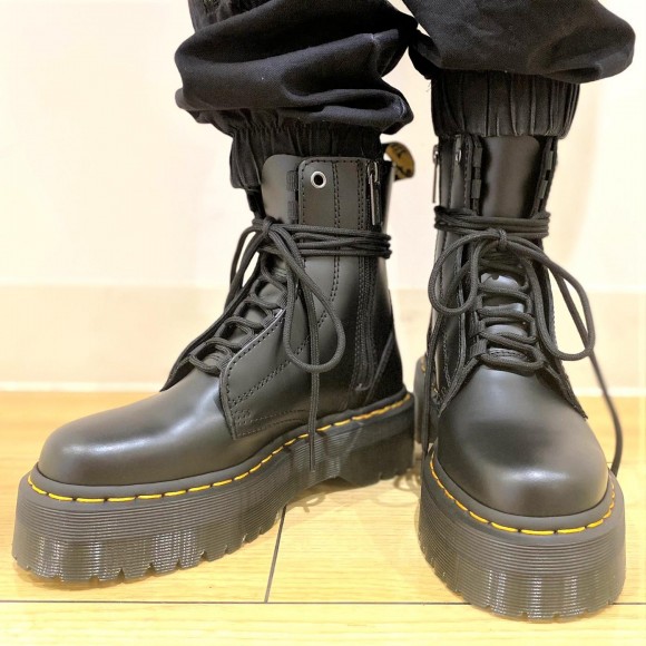 本命ギフト 新品、未使用 Dr Martens☆JARRICK 8 Tie BOOT☆厚底