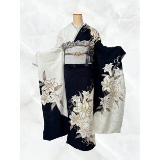 浦和パルコ限定のお振袖ご紹介いたします♥