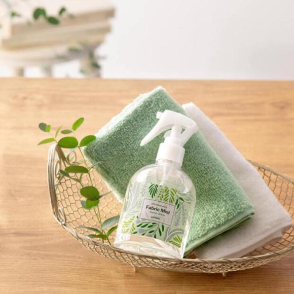 【梅雨のジメジメ臭をしっかり消臭！】天然アロマで消臭・抗菌できるアロマスプレー°˖✧