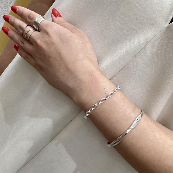 ジェンダーレスなおすすめジュエリー