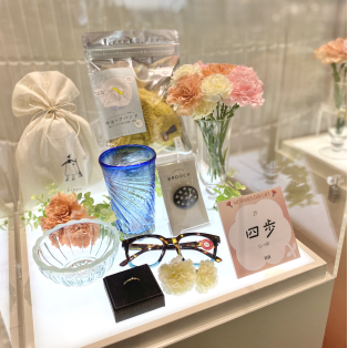 母の日おすすめ商品展示中！