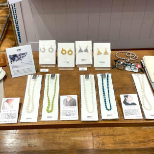 新作アクセサリー入荷しました。