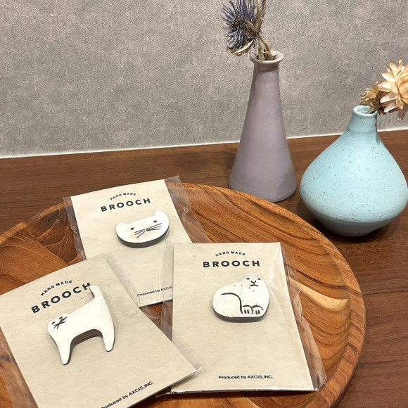 大人気のブローチ再入荷しました！