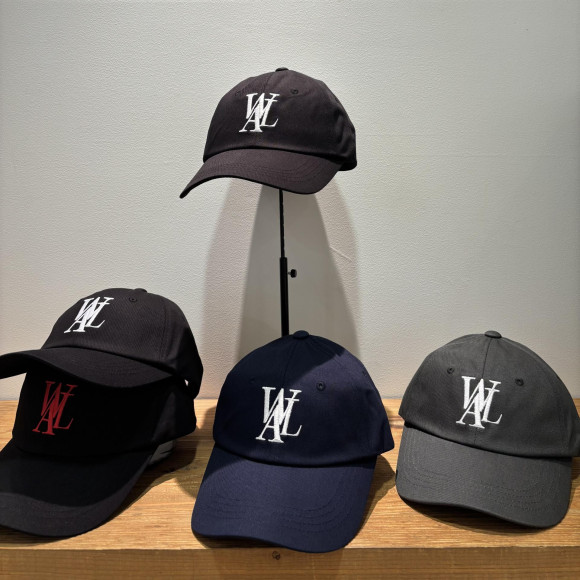 韓国発の人気ブランド続々入荷してます！